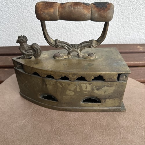 Antikes kohlebügeleisen aus - kohlebügeleisen,