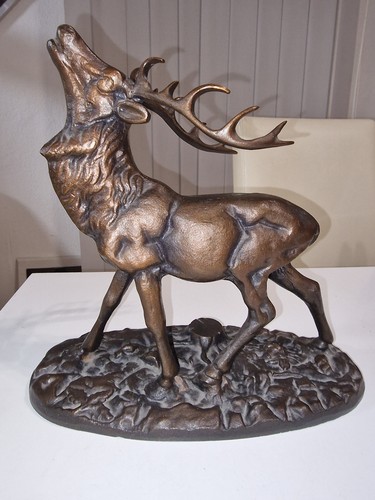 Skulptur röhrender hirsch - röhrender,